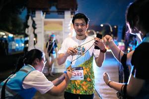 BIB: 342
                            <button type="button" onclick="openModal(22790292)" class="btn btn-primary btn-sm float-right btn-popup" data-toggle="modal" data-target=".modal-high-quality">
                        <i class="fas fa-shopping-cart"></i> Add to Cart
                    </button>
                                            <button type="button" onclick="isThisMe(22790292, true)" class="btn btn-success btn-sm float-right btn-popup btn-isme hidden" data-toggle="tooltip" data-placement="bottom" title="นี่คือรูปของคุณใช่ไหม คลิกที่นี่เพื่อเอาเข้าอัลบั้ม">
                        <i class="fas fa-plus"></i> Add to album
                    </button>
                    <button type="button" onclick="isThisMe(22790292, false)" class="btn btn-warning btn-sm float-right btn-popup btn-isnotme hidden">
                        <i class="fas fa-ban"></i> Remove from album
                    </button>